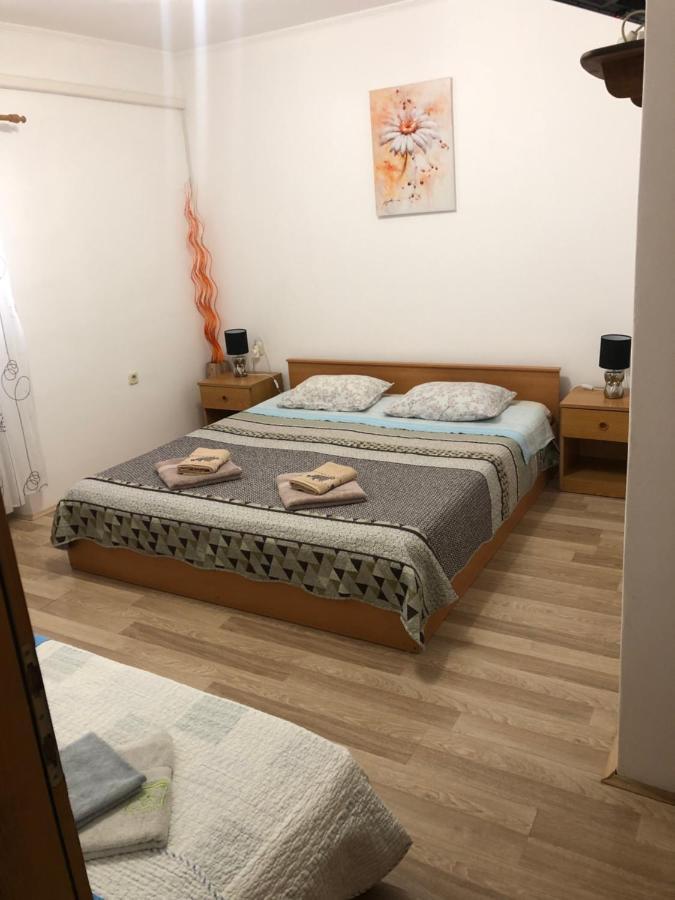 Apartmani Luiza Cres Exterior foto