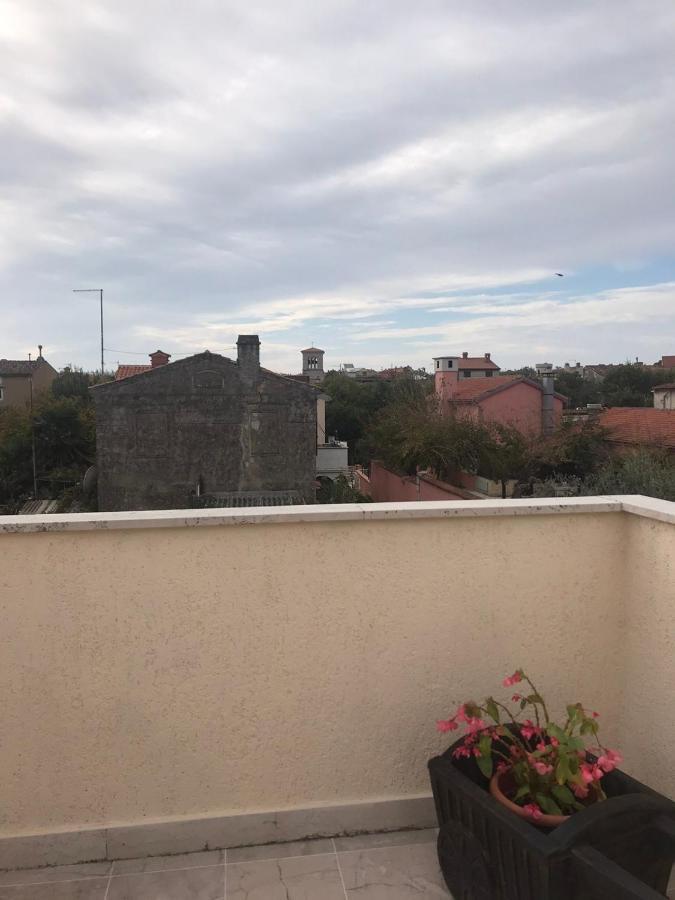 Apartmani Luiza Cres Exterior foto